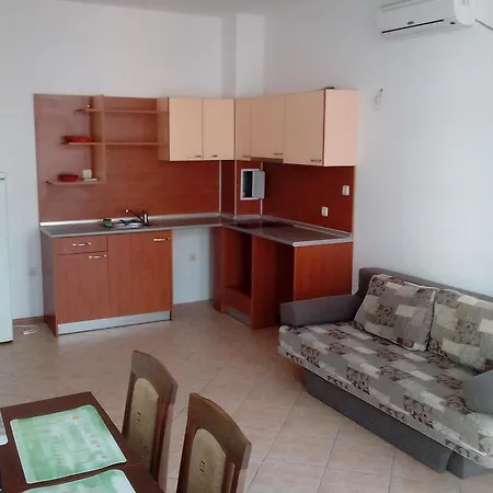 Διαμέρισμα Bautik In Grand Kamelia