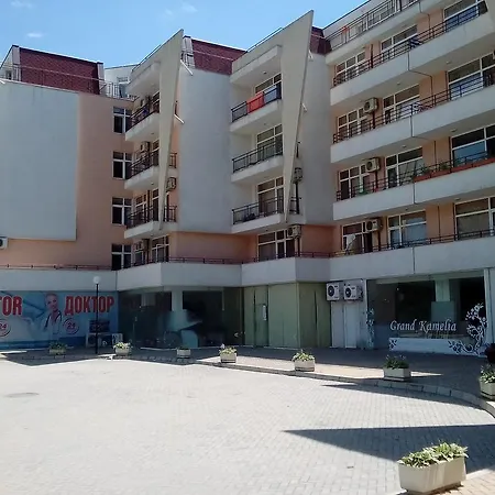 Διαμέρισμα Bautik In Grand Kamelia